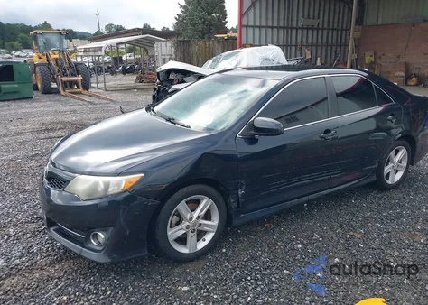 2014 Toyota Camry Se z USA, uszkodzony, nr VIN 4T1BF1FK9EU812818